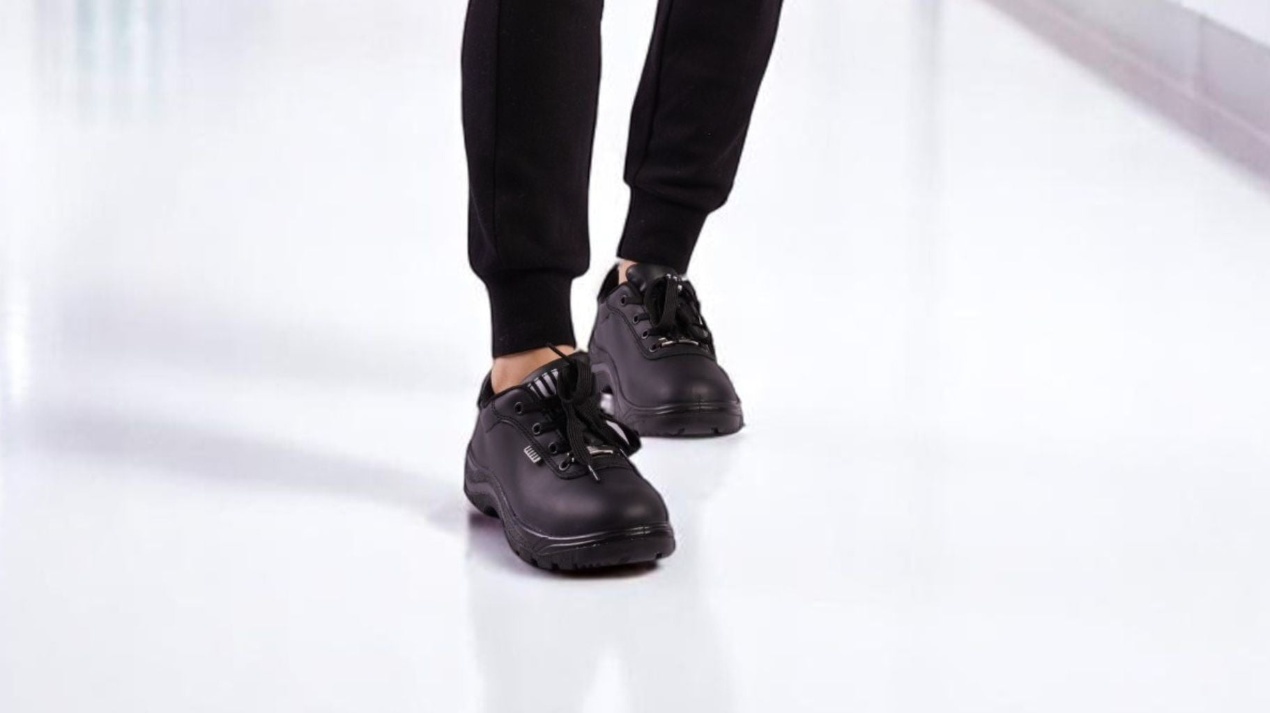 Best Nursing Shoes in Australia: Comfort That Carries You Through the Shift