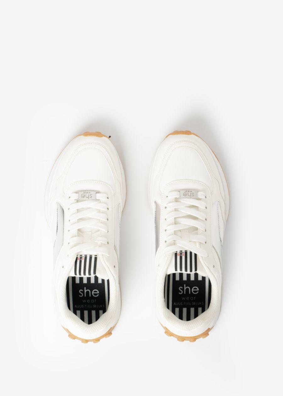 Supportive fashion sneakers with a biomechanical footbed for all-day comfort
