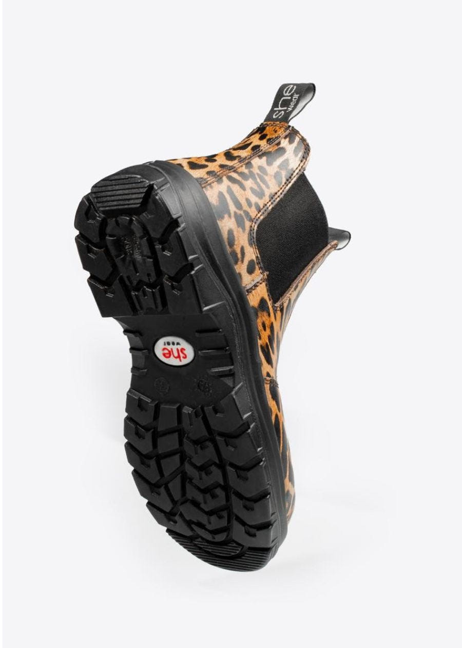 TPU abrasive resistant outsole on Strives women's safety boot