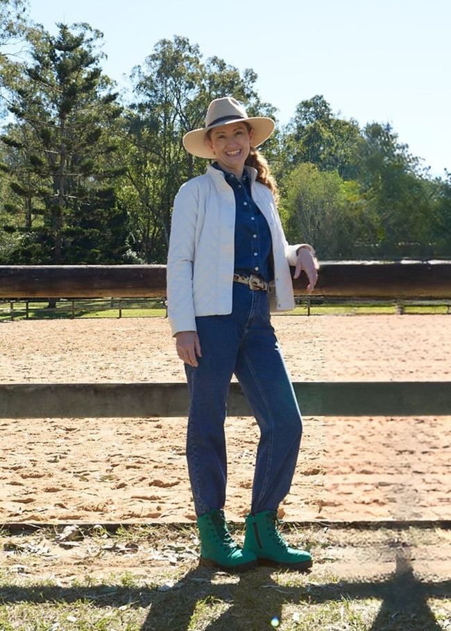 Achieves: womens safety work boots (zip)