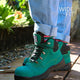 Does: wide fit women's hiker safety work boots