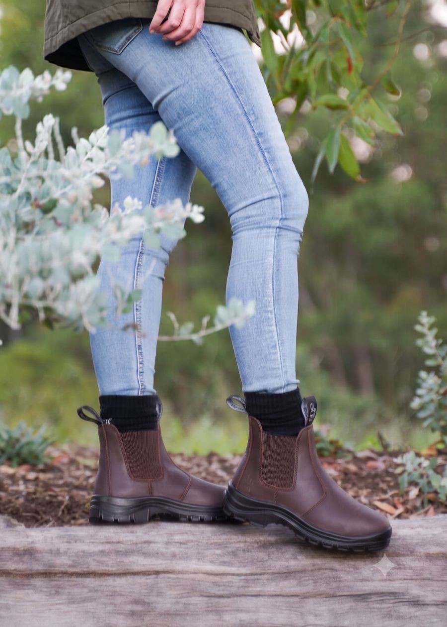 Explores: women's supportive chelsea boot
