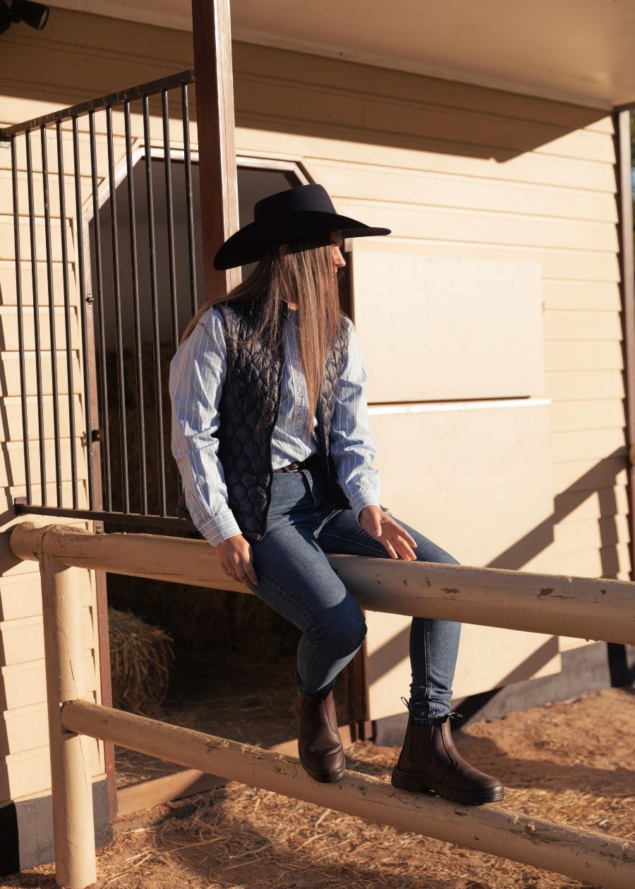 Explores: women's supportive chelsea boot