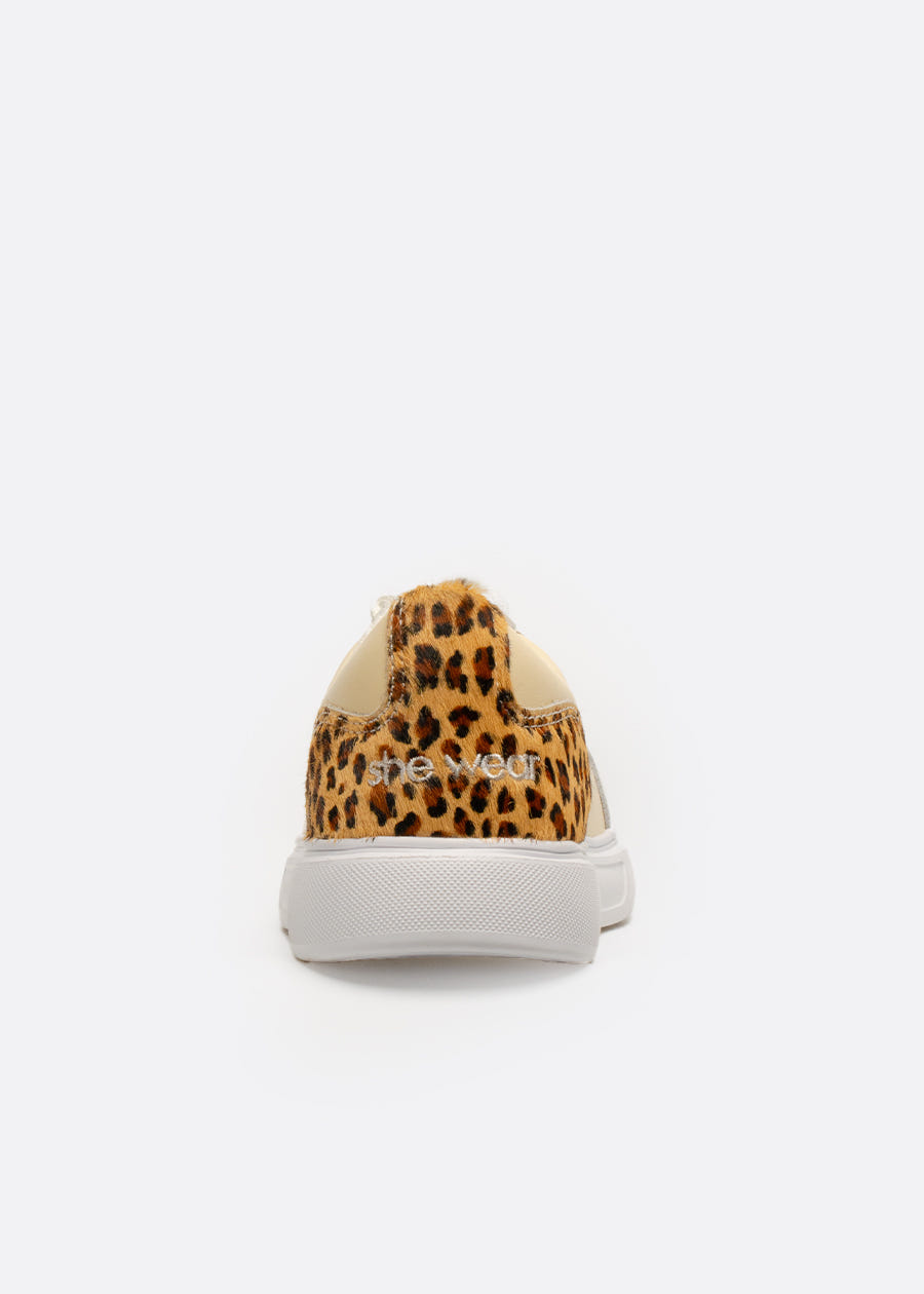 Pony hair leather - leopard print detailing on sneaker heel 