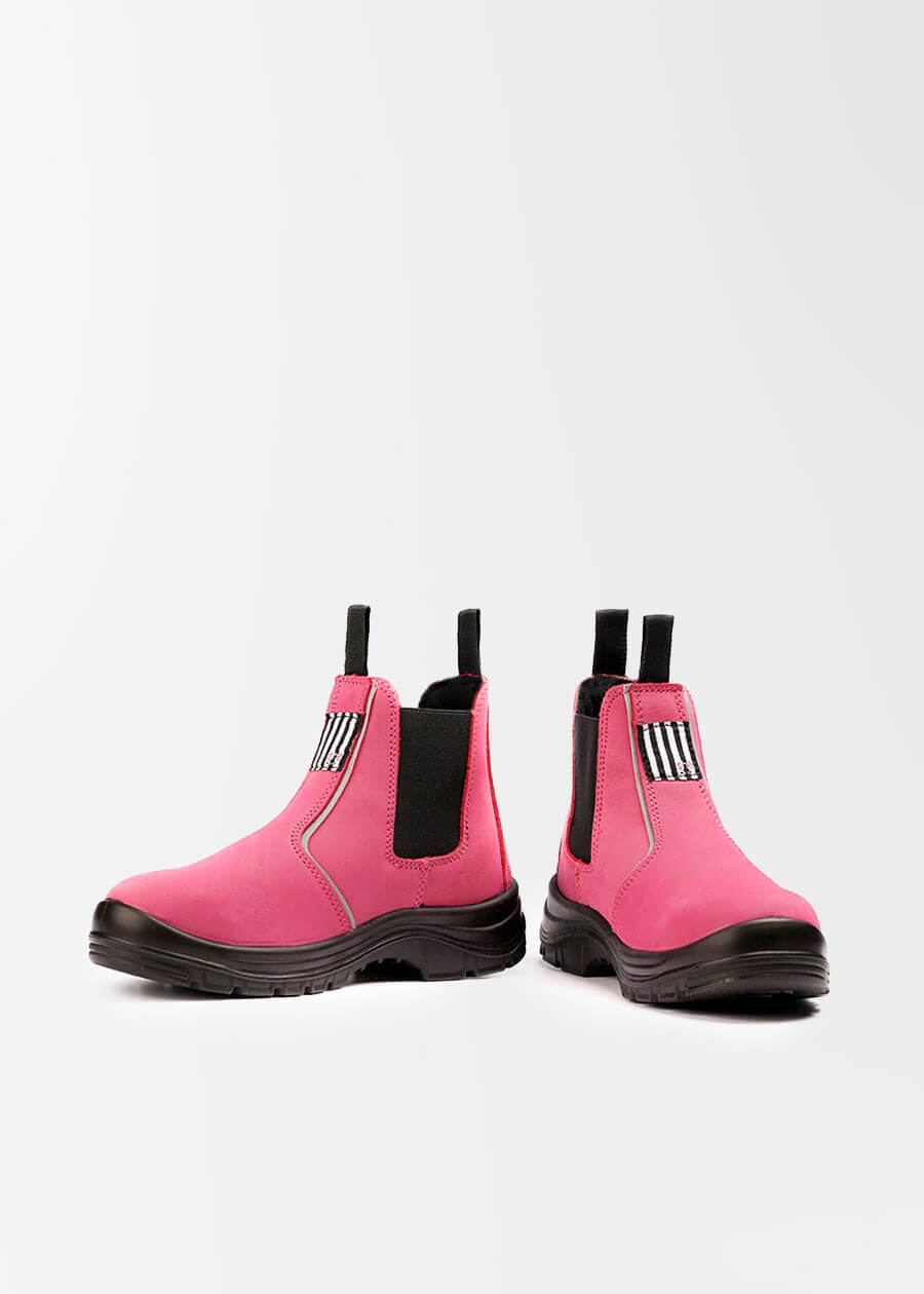 pull-on safety boots women she wear