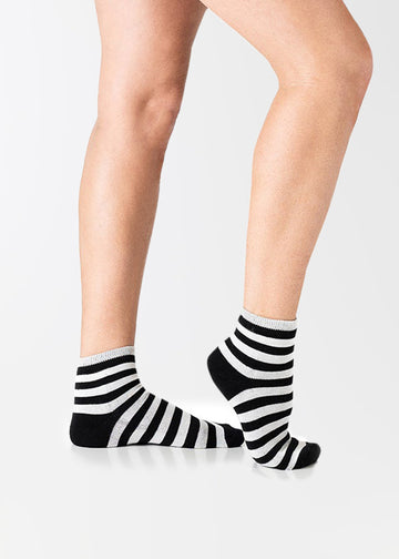 Buy Women's organic bamboo ankle socks by she wear online - she wear